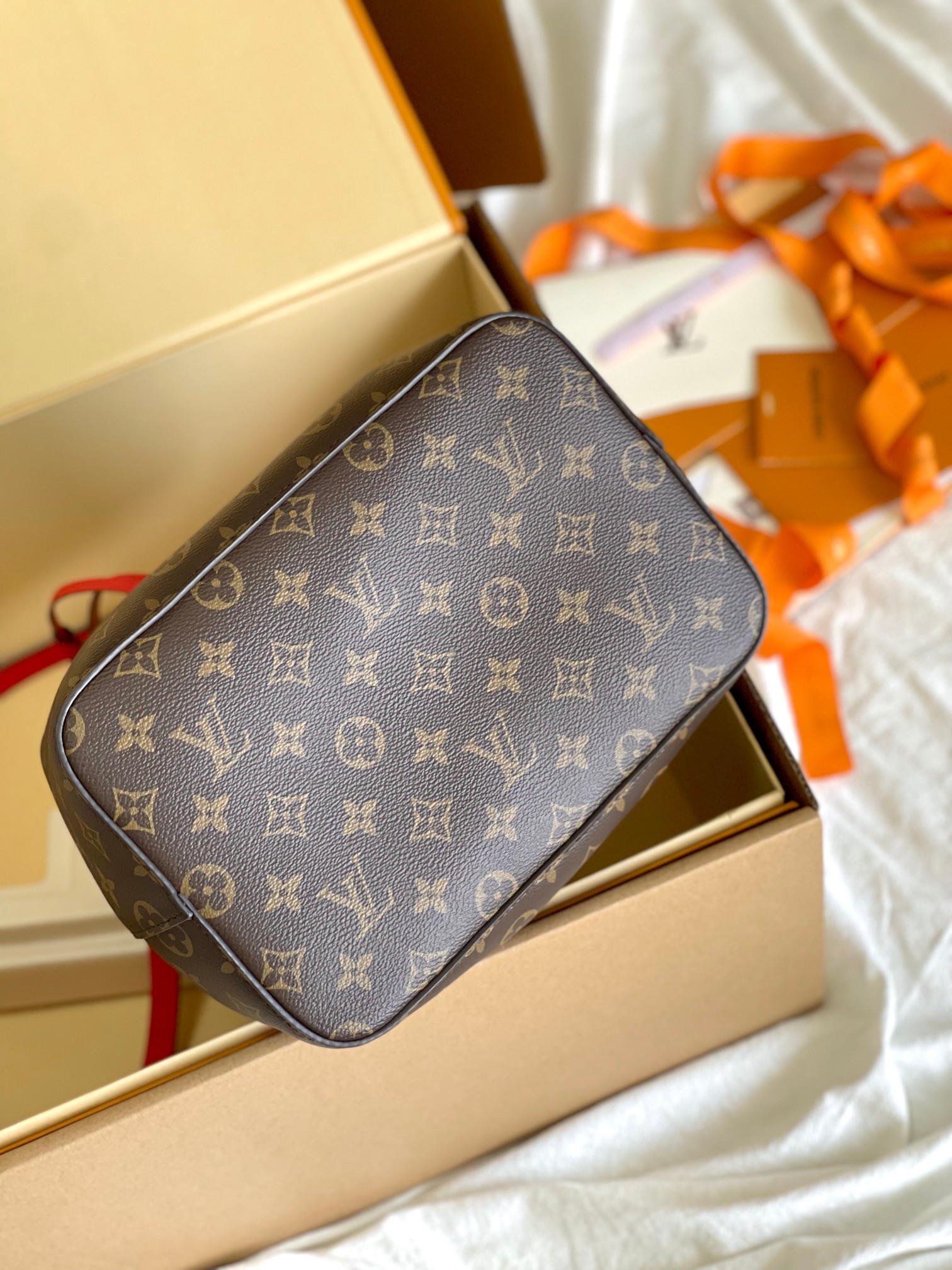 LV Bucket Bags